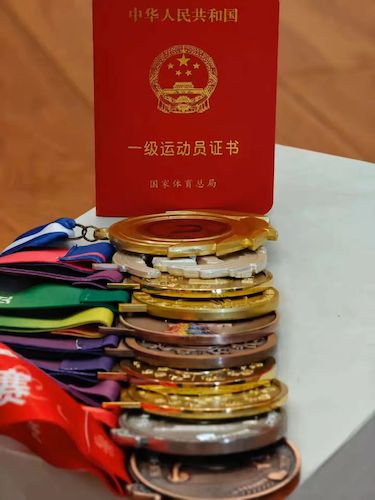 4