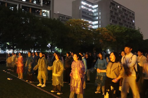 观众中景4445